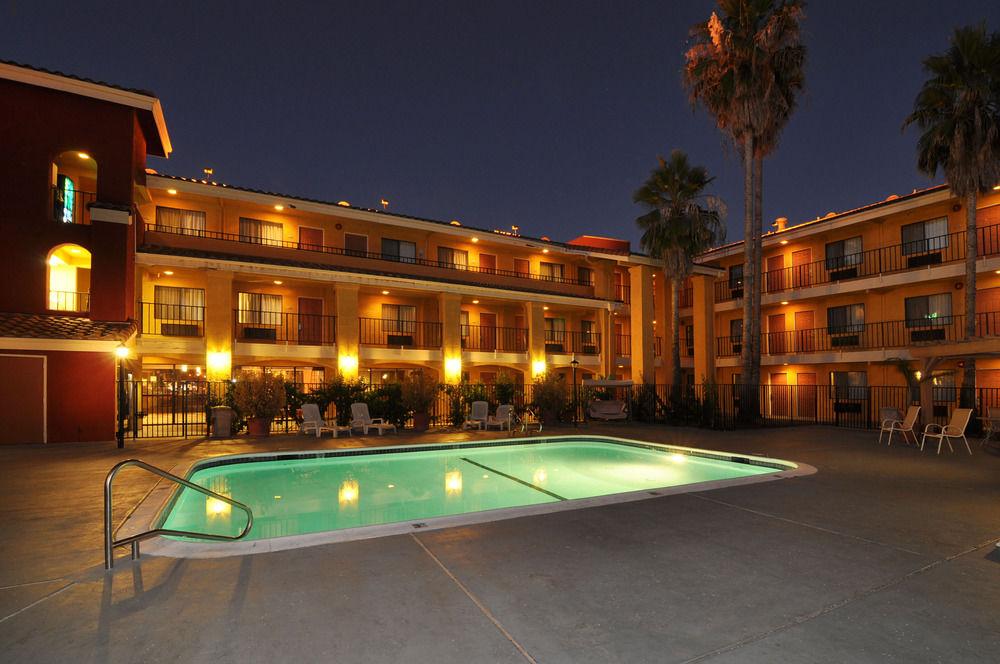 Rancho Cordova Inn Exterior photo